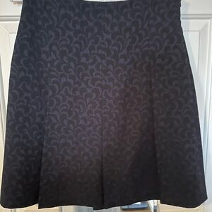 LOFT Black and Blue Patterned Pleated Skirt